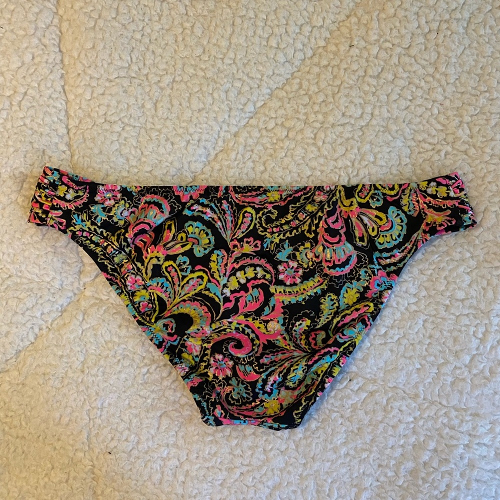 Bikini Bottom - Picture 5 of 5